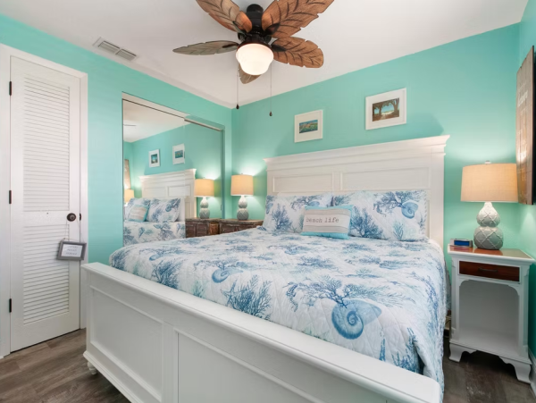 Charming Beach Retreat in Holmes Beach with Private Pool